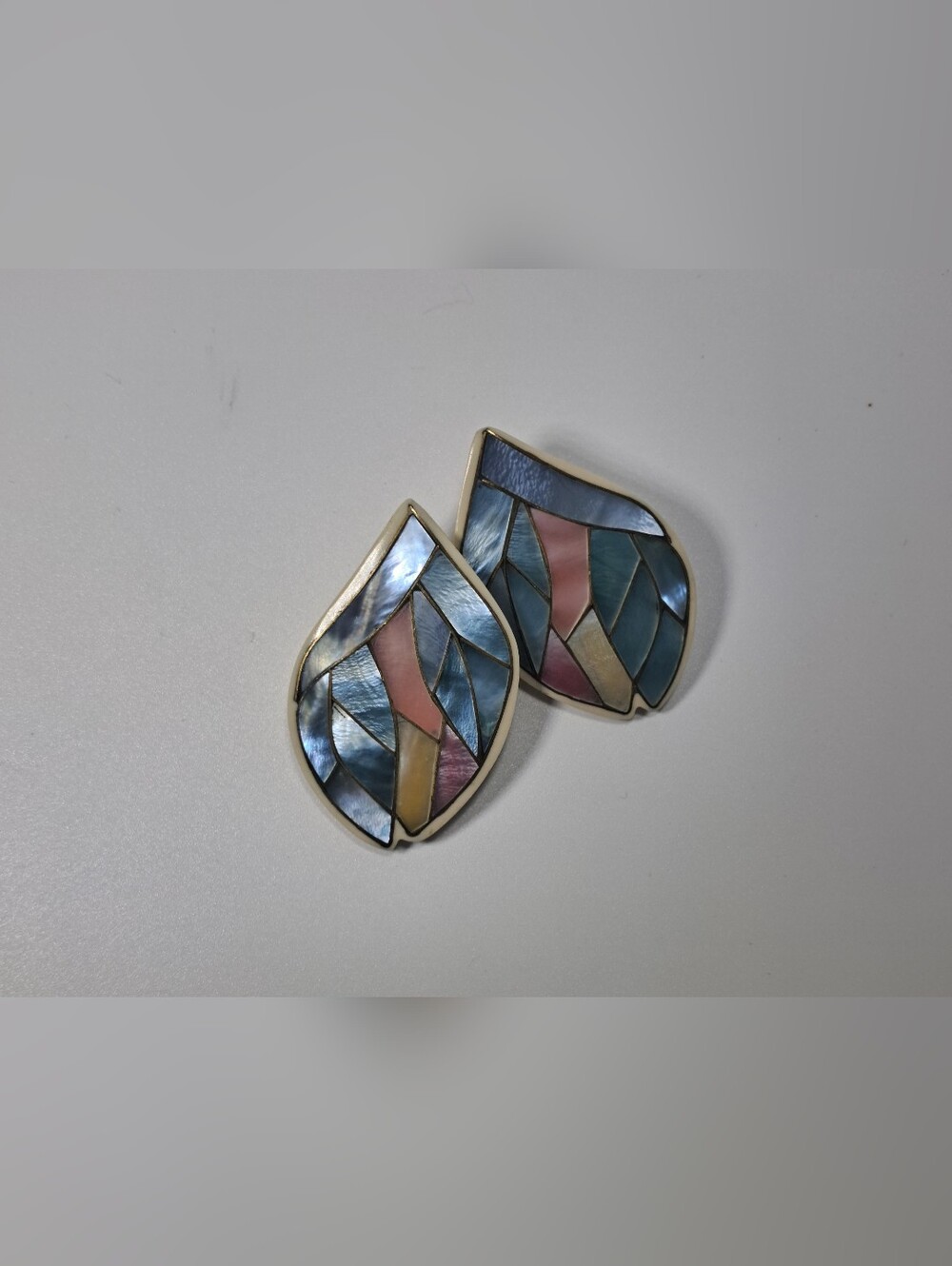 Vintage Lee Sands Mother Of Pearl Clip On Earrings